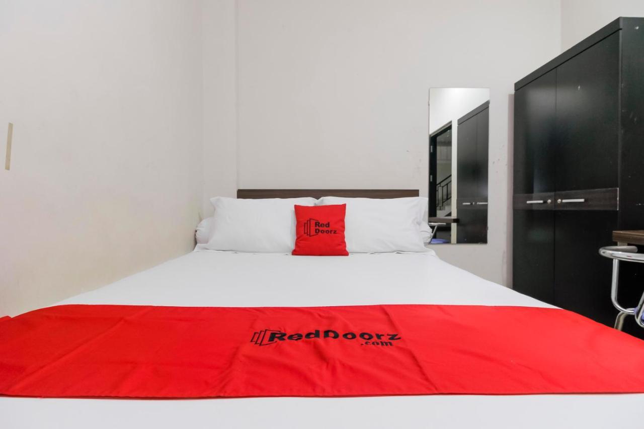 Reddoorz Near Samarinda Central Plaza Экстерьер фото